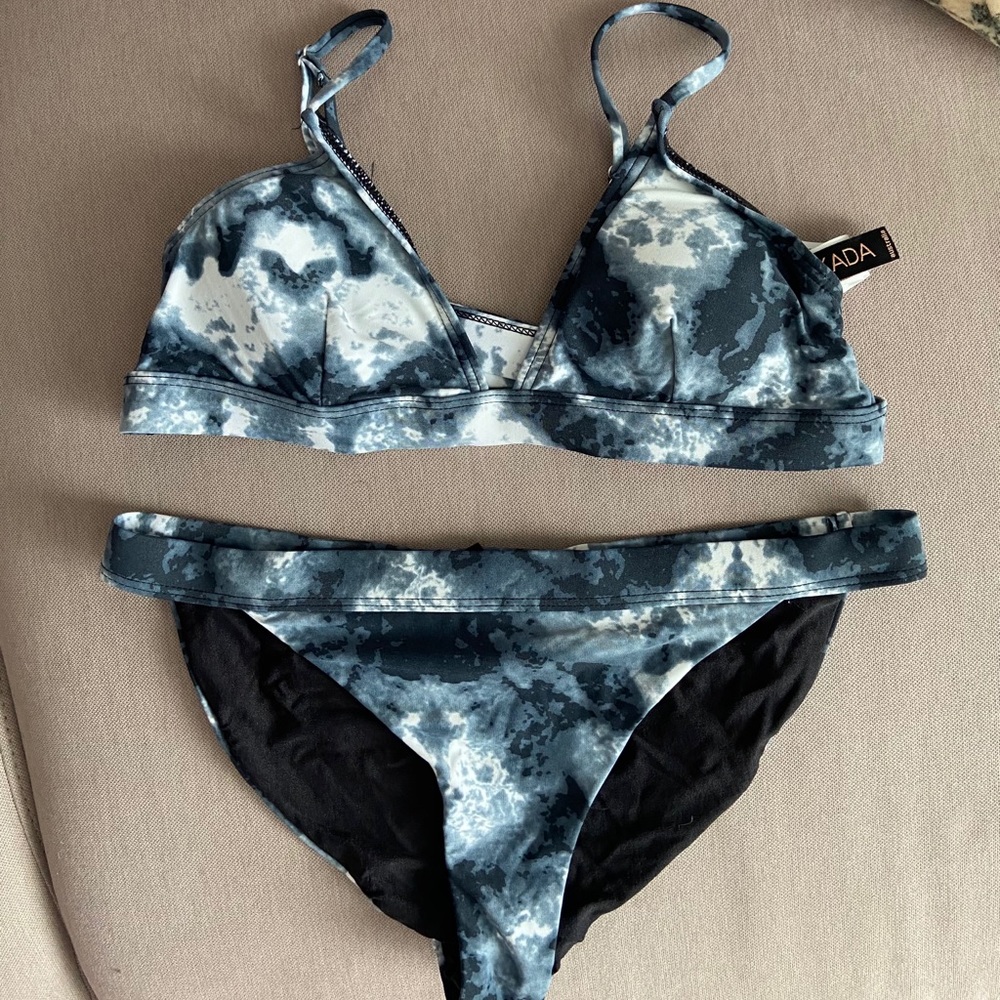 Cikada | Australian Bikini